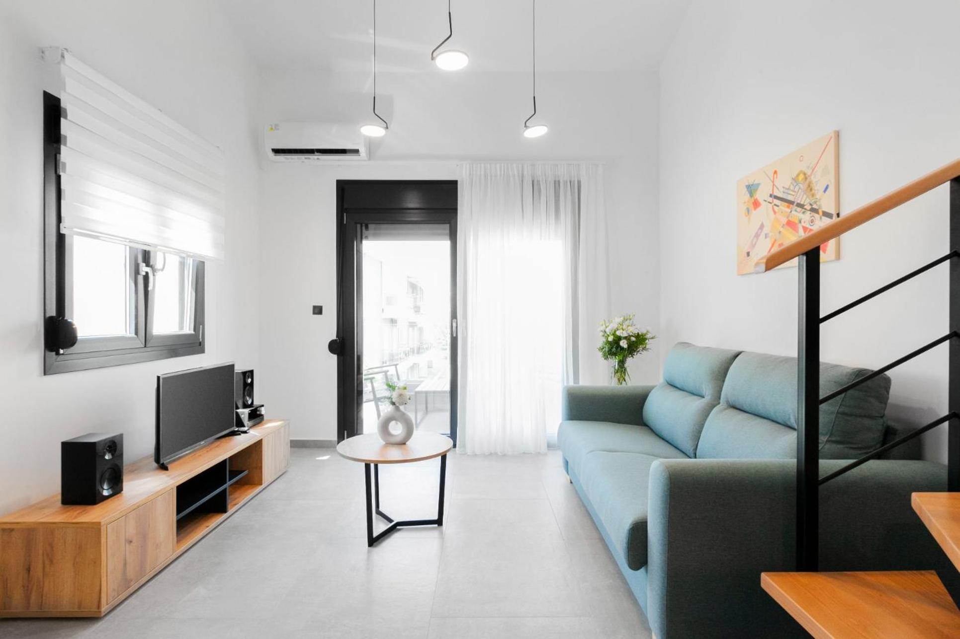 Irene Apartment Polychrono