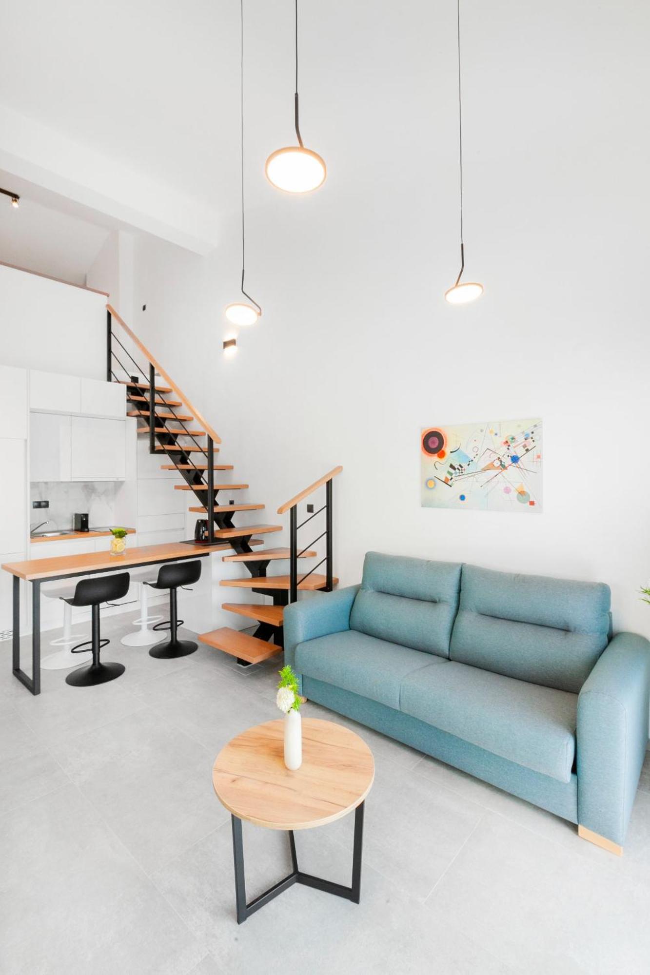 Irene Apartment Polychrono